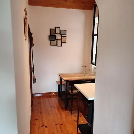 Casa Do Cabeco Alombada Homestay
