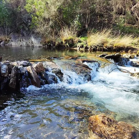 Casa Do Cabeco Alombada 홈스테이