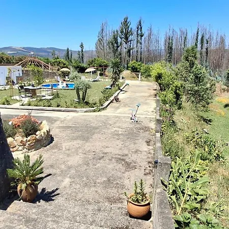 Casa Do Cabeco Alombada Rum i privatbostad *